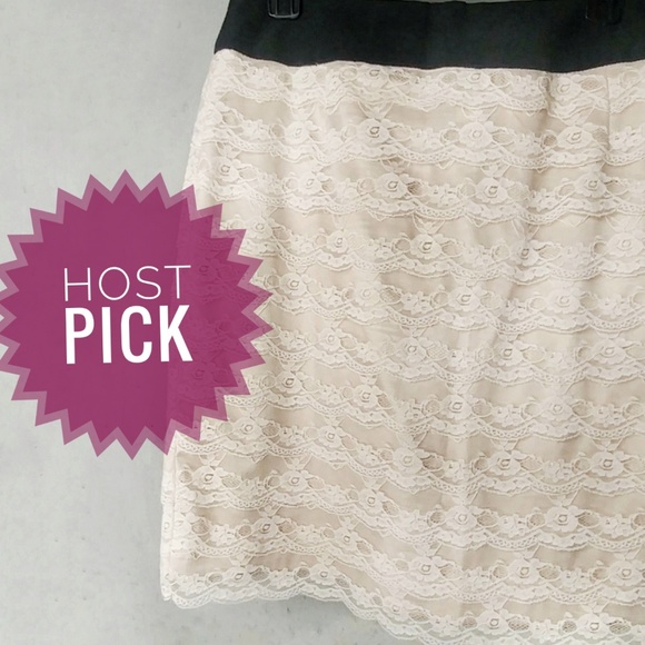 Champagne tiered-lace pencil skirt - Picture 2 of 6